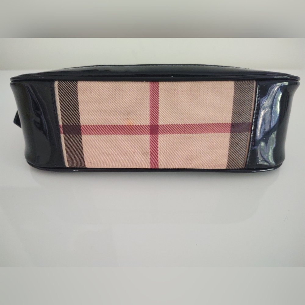 Burberry Checkered Shoulder Bag - Picture 5 of 11